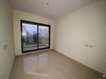 Room in 2 BHK Apartment at Thakurli – for Rent