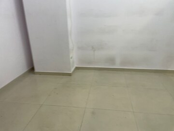 Office Space For Rent in Rustomjee Eaze Zone Mall, Malad West