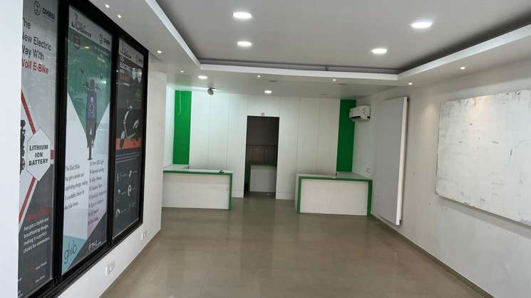 Commercial Shop 1018 Sq.Ft. in Bopal Ahmedabad