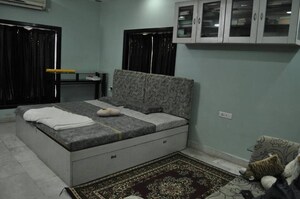 Bedroom in 3 BHK Villa at Lulla Nagar – for Rent