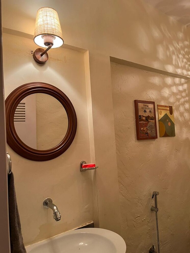 Bathroom, juhu 2 Bedroom 1000 Sq.Ft. Apartment In Juhu Mumbai 6232862