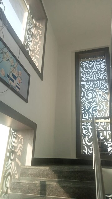Room in  Office Space at Sector 63 – for Rent
