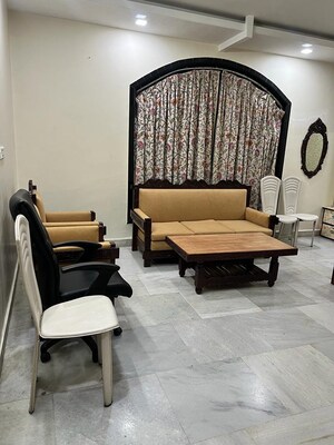 Living Room in 4 BHK Villa at Lulla Nagar – for Rent