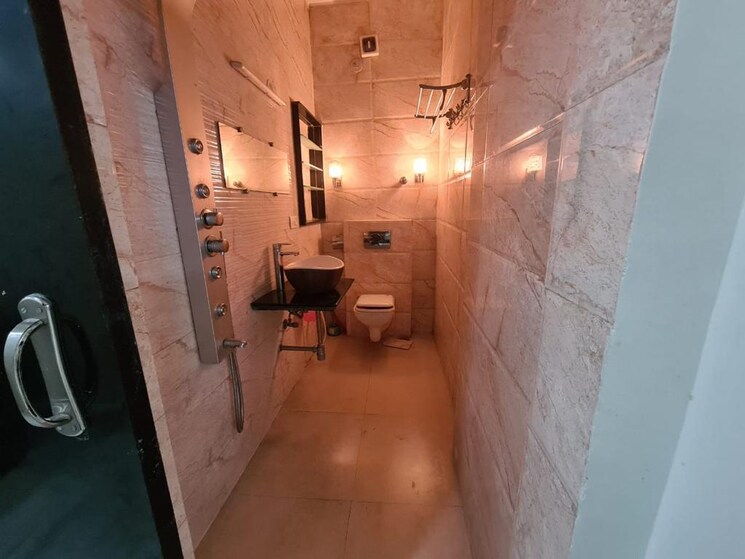 Bathroom, lulla nagar 4 Bedroom 3000 Sq.Ft. Villa In Lulla Nagar Pune 6236613