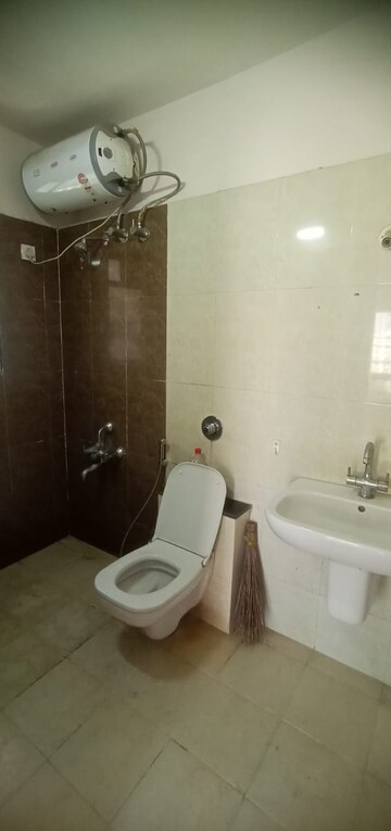 Attached Bathroom in 2 BHK Apartment at Raheja Vistas Phase II, Mohammadwadi – for Rent