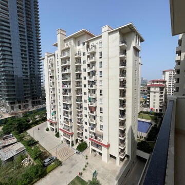 3.5 BHK Apartment For Sale in Emaar Emerald Estate, Sector 65