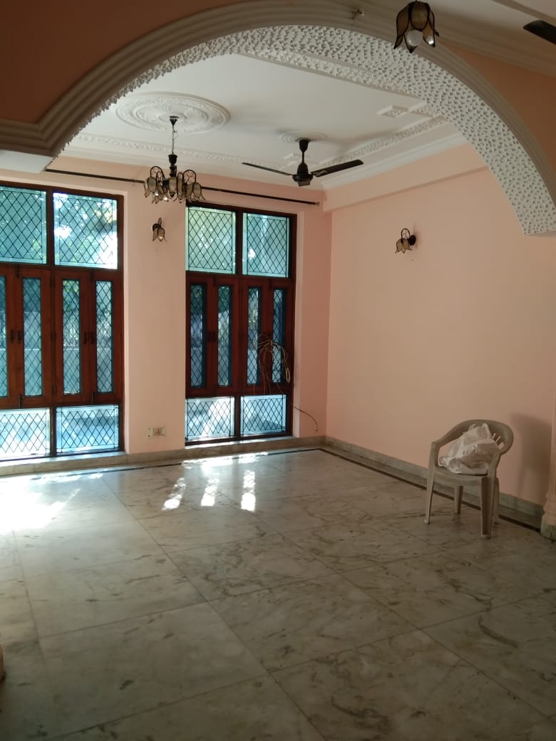 Rental 2.5 Bedroom 1710 Sq.Ft. Independent House in Sector 55 Noida