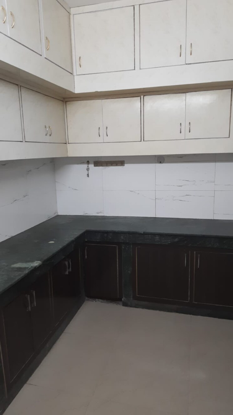 Kitchen, jalvayu-towers 3 Bedroom 1300 Sq.Ft. Apartment In Sector 56 Gurgaon 6245123