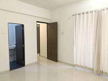 Room in 2 BHK Apartment at Lakhani Classico, Ulwe – for Sale