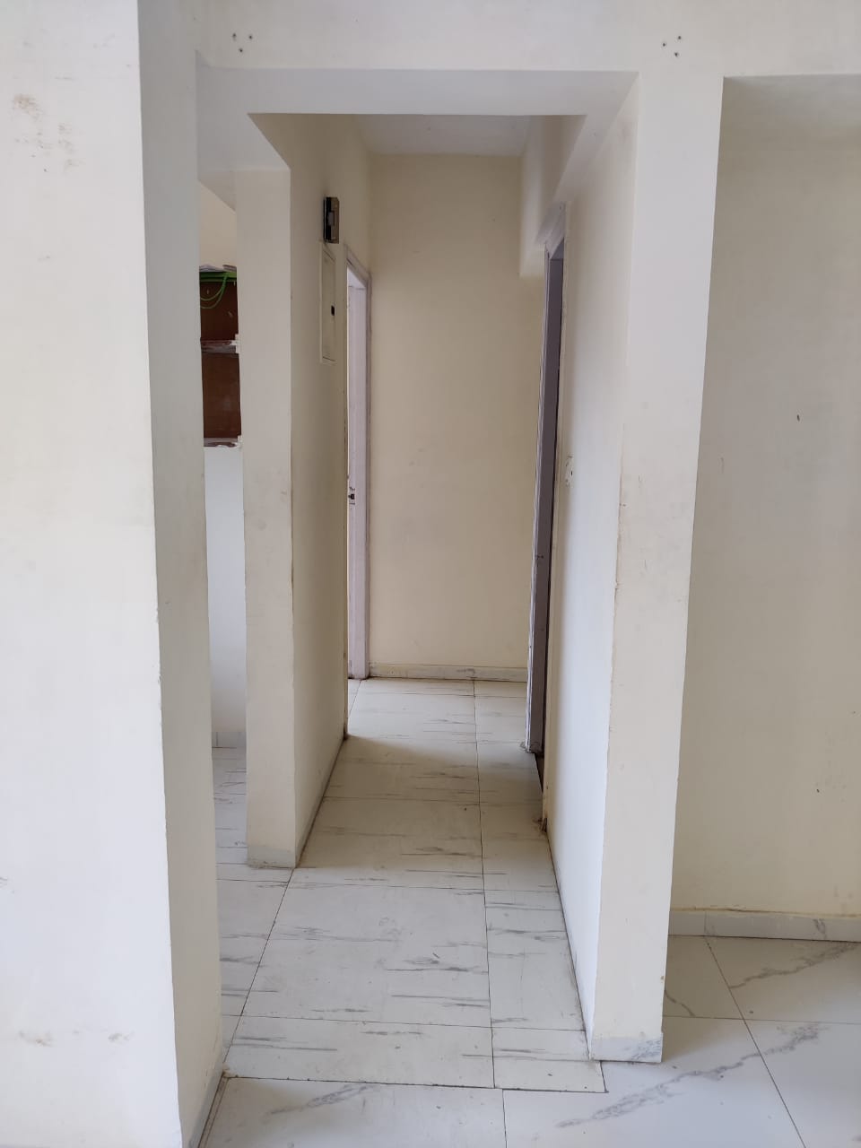 Resale 1 Bedroom 544 Sq.Ft. Apartment in Royal Palms, Goregaon East Mumbai 6247591