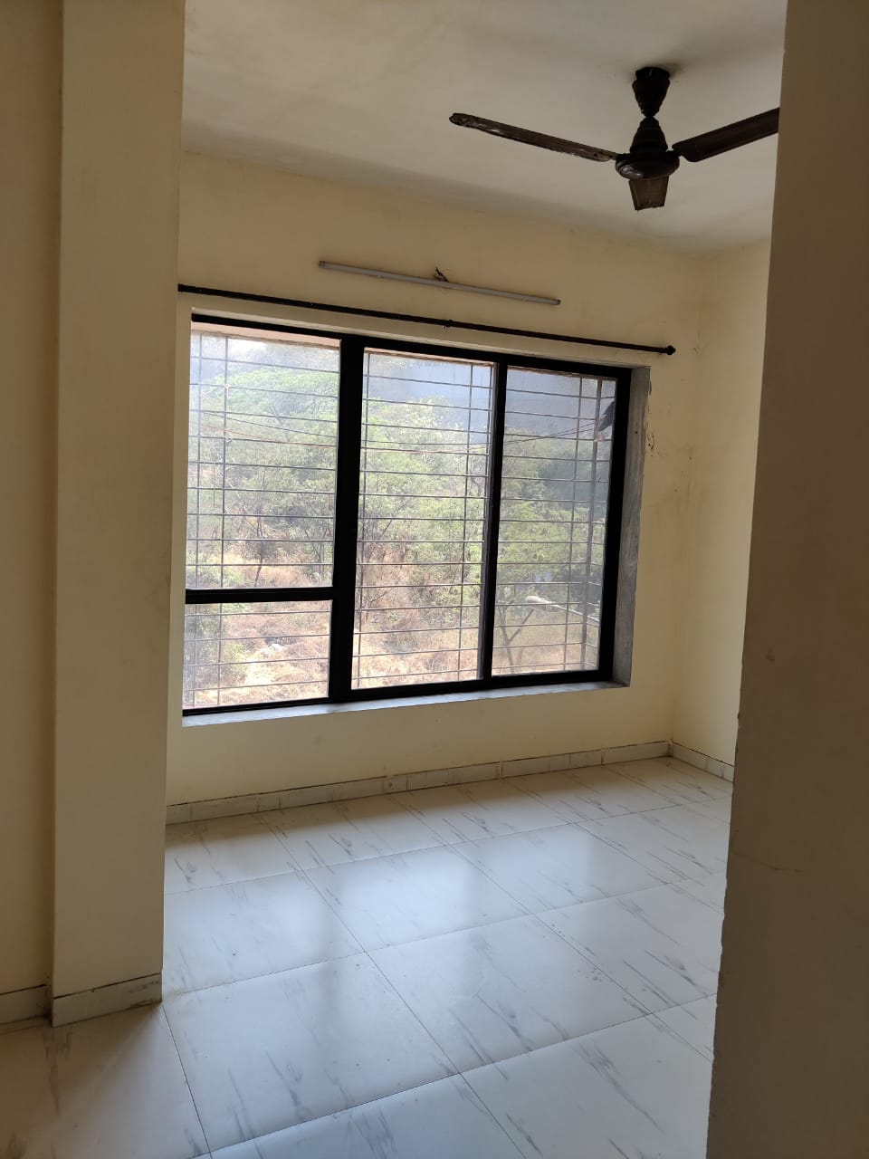 Resale 1 Bedroom 544 Sq.Ft. Apartment in Royal Palms, Goregaon East Mumbai 6247591