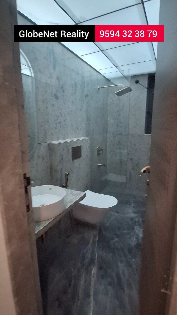 Bathroom, gurukrupa-vyom 2 Bedroom 929 Sq.Ft. Apartment In Juhu Mumbai 6247729