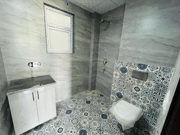 Bathroom, sector 92 2 Bedroom 1050 Sq.Ft. Builder Floor In Sector 92 Gurgaon 6248820