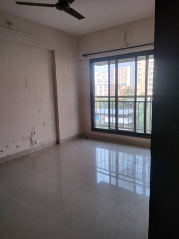 Room in 3 BHK Apartment at Andheri West – for Sale