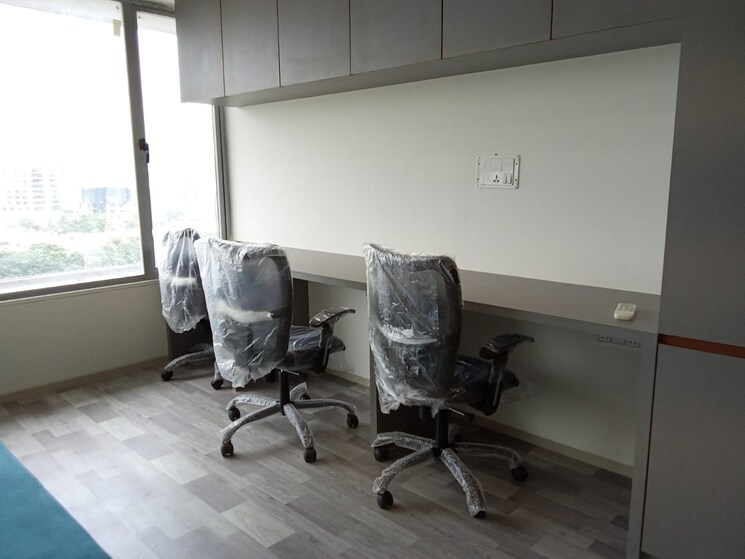 Team Area, vesu Commercial Office Space 426 Sq.Ft. In Vesu Surat 6249982