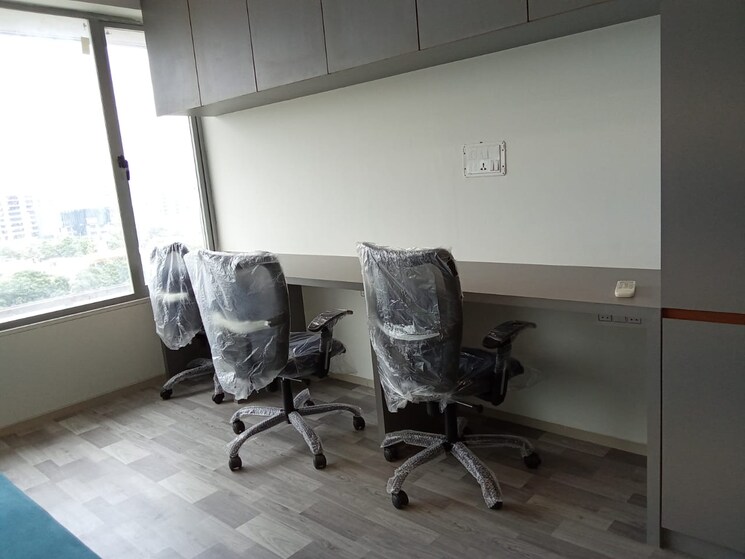 Team Area, vesu Commercial Office Space 426 Sq.Ft. In Vesu Surat 6249982