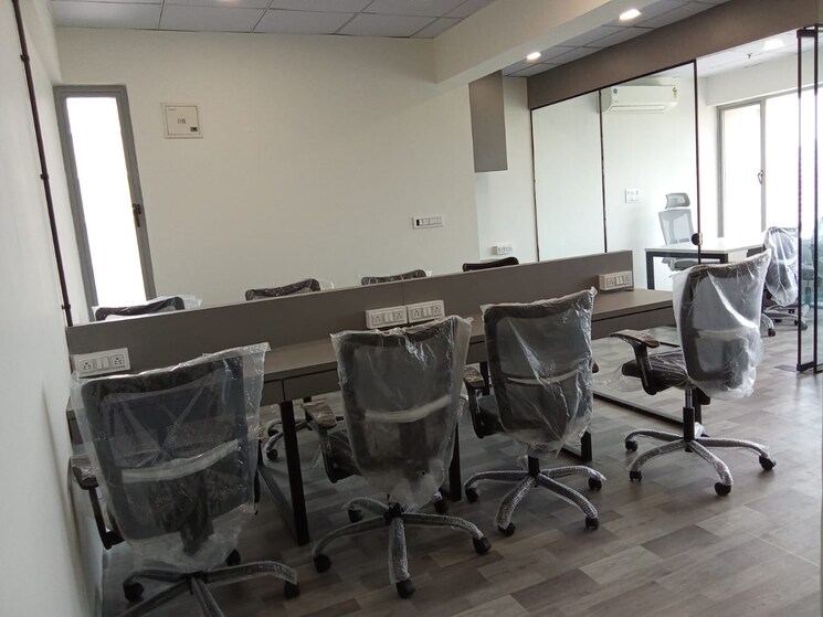 Team Area, vesu Commercial Office Space 426 Sq.Ft. In Vesu Surat 6249982