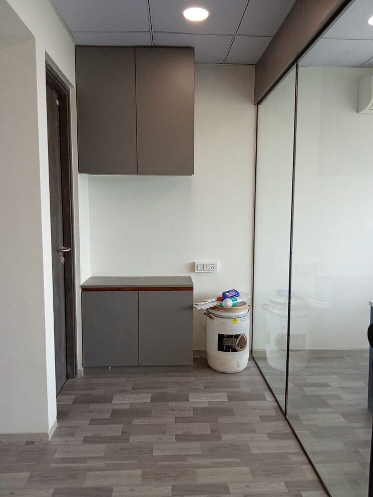 Common Area, vesu Commercial Office Space 426 Sq.Ft. In Vesu Surat 6249982