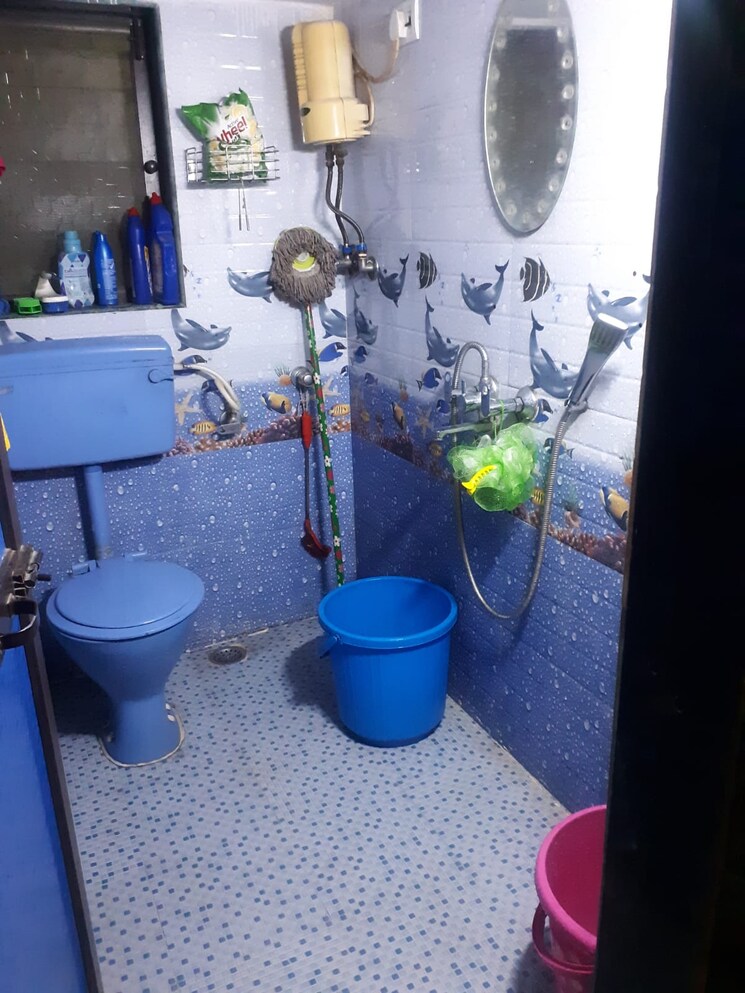 Bathroom, om-sudama-chs 2 Bedroom 500 Sq.Ft. Apartment In Kalwa Thane 6251069