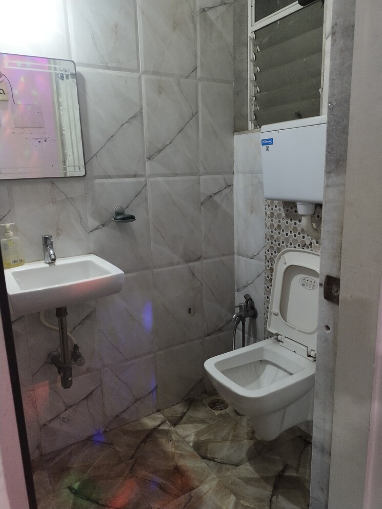 Bathroom, rosa-elite 1 Bedroom 640 Sq.Ft. Apartment In Bhayandarpada Thane 6251451