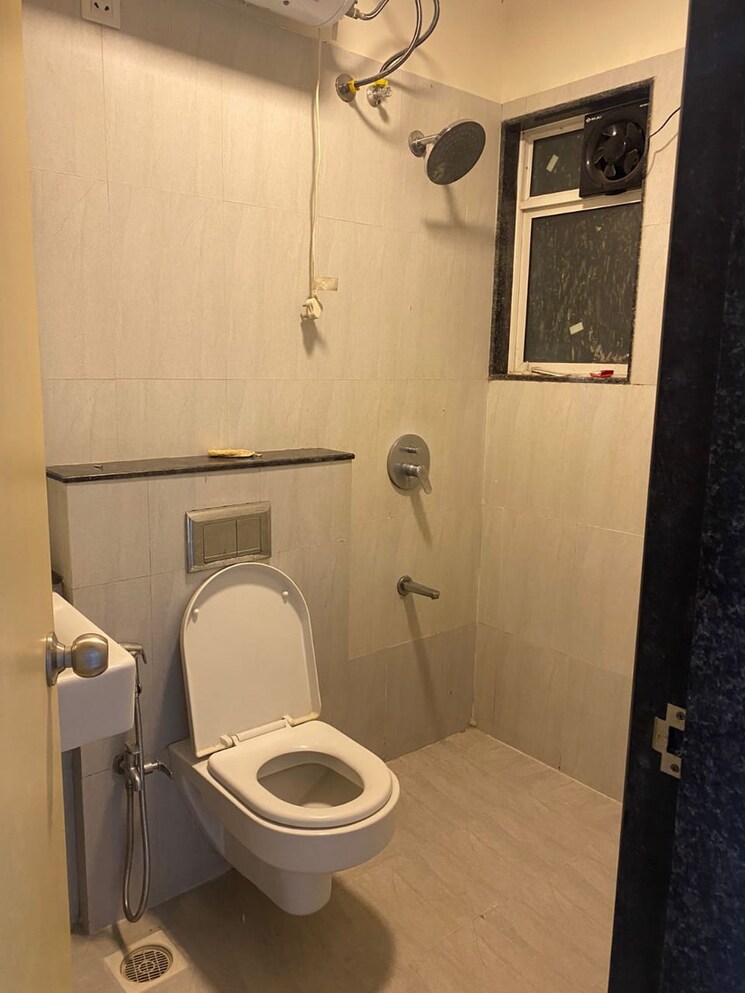 Attached Bathroom, ameet-tower 1 Bedroom 419 Sq.Ft. Apartment In Chembur Mumbai 6251932