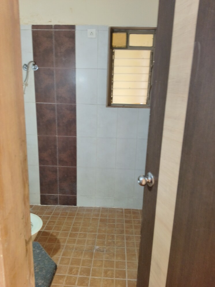 Bathroom, dweepmala-siddhivinayak-residency 3 Bedroom 1850 Sq.Ft. Apartment In Kharghar Sector 20 Navi Mumbai 6252222