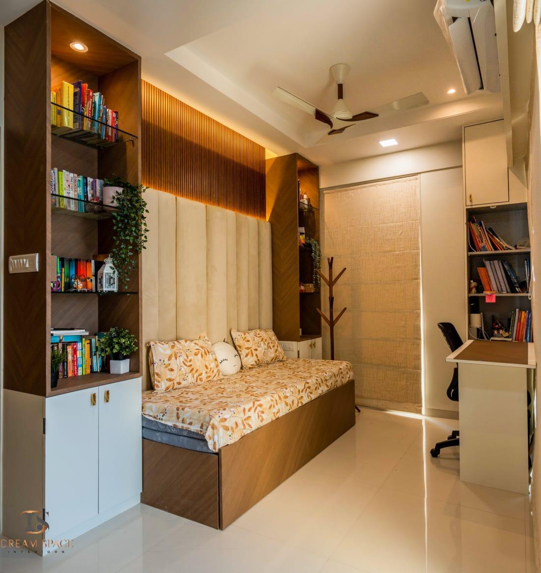 3 BHK Apartment For Resale in Vraj Tiara Worli Mumbai  6255821