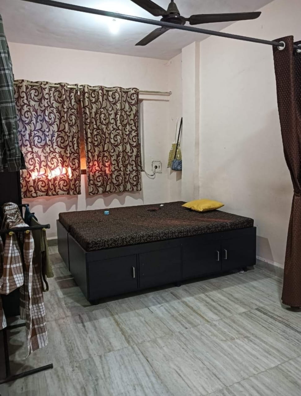 Rental 1 Bedroom 450 Sq.Ft. Apartment in Shankar Apartments JB Nagar