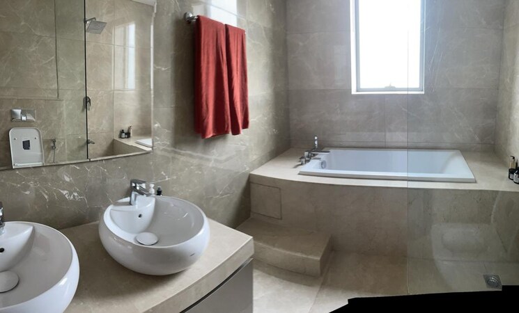 Bathroom, bombay-realty-one-icc 3 Bedroom 1955 Sq.Ft. Apartment In Dadar East Mumbai 6259958