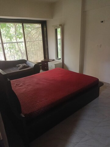 Bedroom in 2 BHK Apartment at Andheri West – for Rent