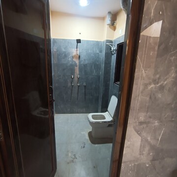 Bathroom in 3 BHK Builder Floor at Dwarka Mor – for Rent