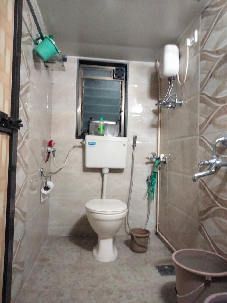 Bathroom, payal-chs 2 Bedroom 670 Sq.Ft. Apartment In Kandivali East Mumbai 6262062