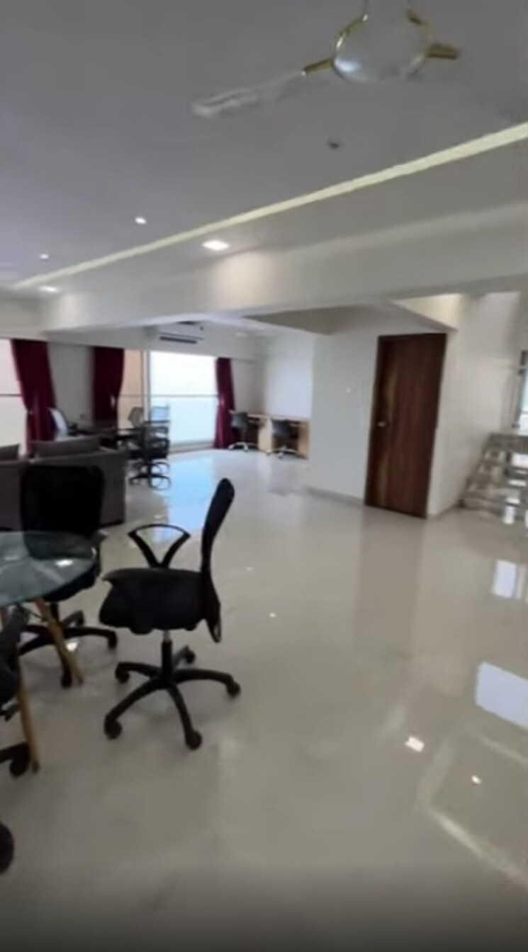 Master Bedroom, fair-deal-ocean-360 3 Bedroom 1020 Sq.Ft. Apartment In Walkeshwar Mumbai 6262091