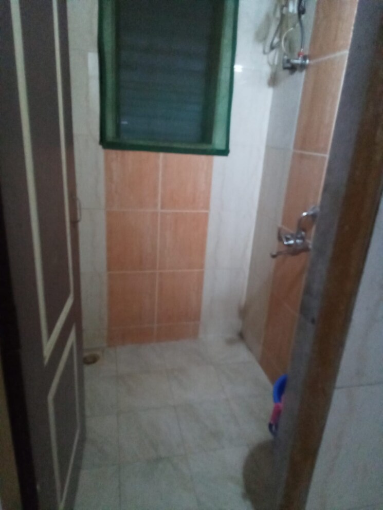 Bathroom, suyash-tower 3 Bedroom 900 Sq.Ft. Apartment In Kopar Khairane Navi Mumbai 6262106