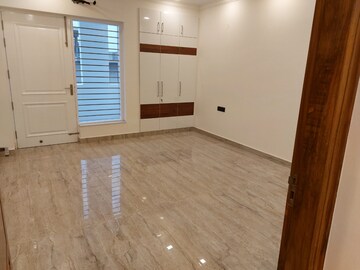 Bedroom in 4 BHK Builder Floor at Sector 85 – for Sale