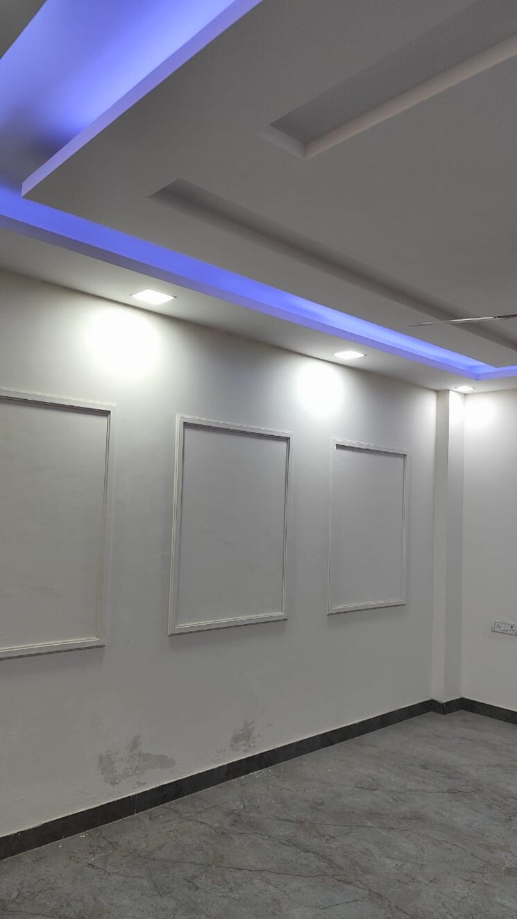 Room, rps-palms 2 Bedroom 125 Sq.Yd. Builder Floor In Sector 88 Faridabad 6266007