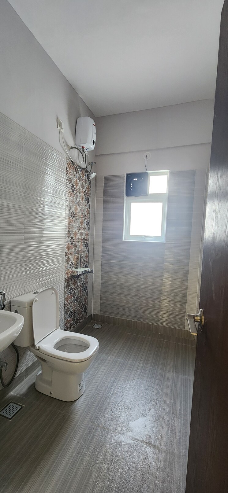 Bathroom, kumar-pratham 3 Bedroom 1030 Sq.Ft. Apartment In Moshi Pune 6266753