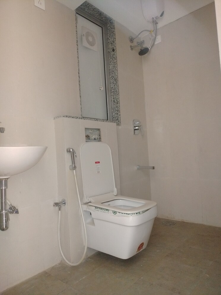 Bathroom, naman-premier 1 Bedroom 425 Sq.Ft. Apartment In Andheri East Mumbai 6267408