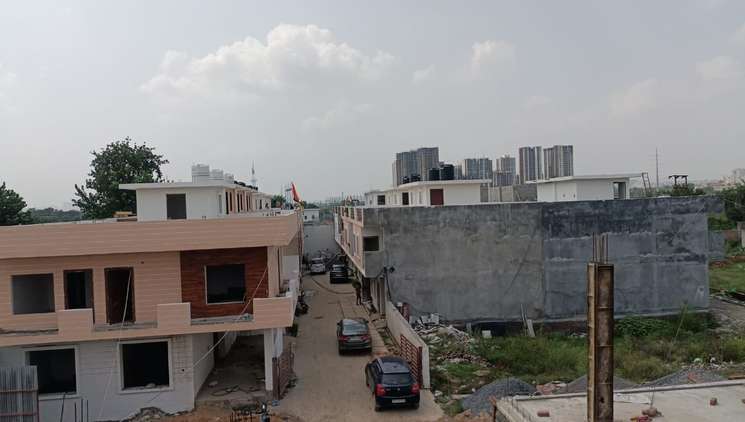 3 Bedroom 1350 Sq.Ft. Builder Floor in Greater Noida West Greater Noida