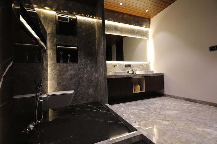 Bathroom, surat dumas road 4 Bedroom 4200 Sq.Ft. Apartment In Surat Dumas Road Surat 6269120