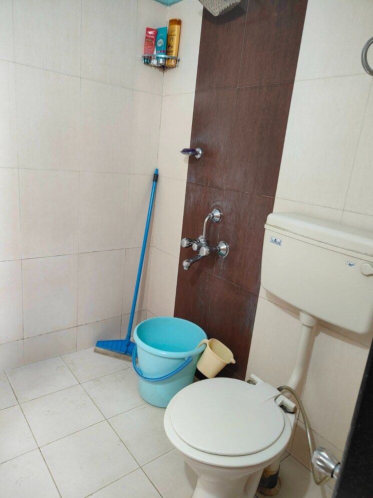 Bathroom, asian-dream-heights 4 Bedroom 1300 Sq.Ft. Apartment In Kharghar Navi Mumbai 6269527