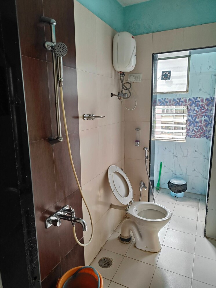 Bathroom, asian-dream-heights 4 Bedroom 1300 Sq.Ft. Apartment In Kharghar Navi Mumbai 6269527
