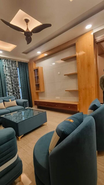 Living Room in 3.5 BHK Apartment at Central Park I, Sector 42 – for Sale
