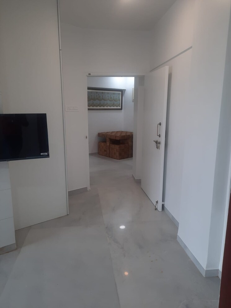 Room, jolly-maker-apartment 1 Bedroom 841 Sq.Ft. Apartment In Cuffe Parade Mumbai 6276456