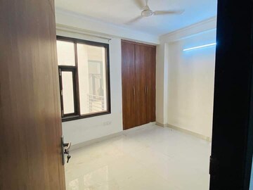 Room in 3 BHK Apartment at Vatika Sovereign Park, Sector 99 – for Sale