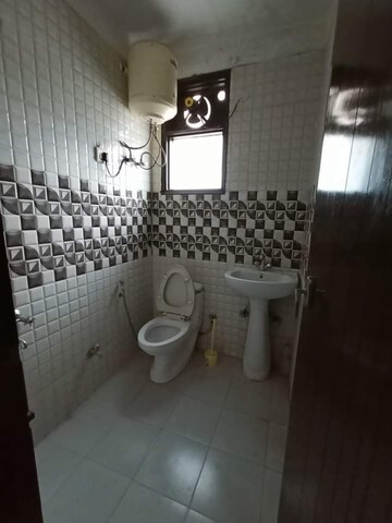 Bathroom in 4 BHK Apartment at Vatika Sovereign Park, Sector 99 – for Sale