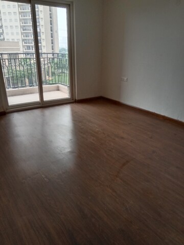 Room in 3 BHK Apartment at Paras Dews, Sector 106 – for Sale