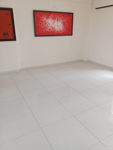 Room in 3 BHK Apartment at Paras Dews, Sector 106 – for Sale