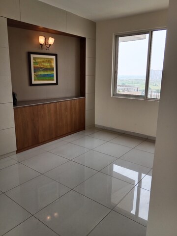 Room in 3 BHK Apartment at Paras Dews, Sector 106 – for Sale