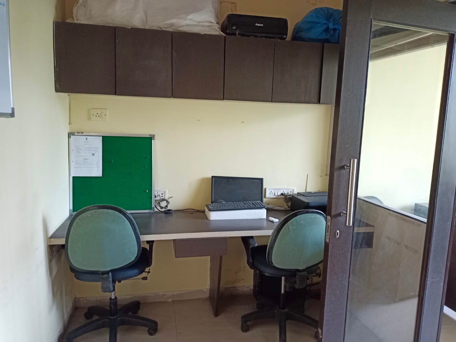 Office Space For Rent in Knox Plaza